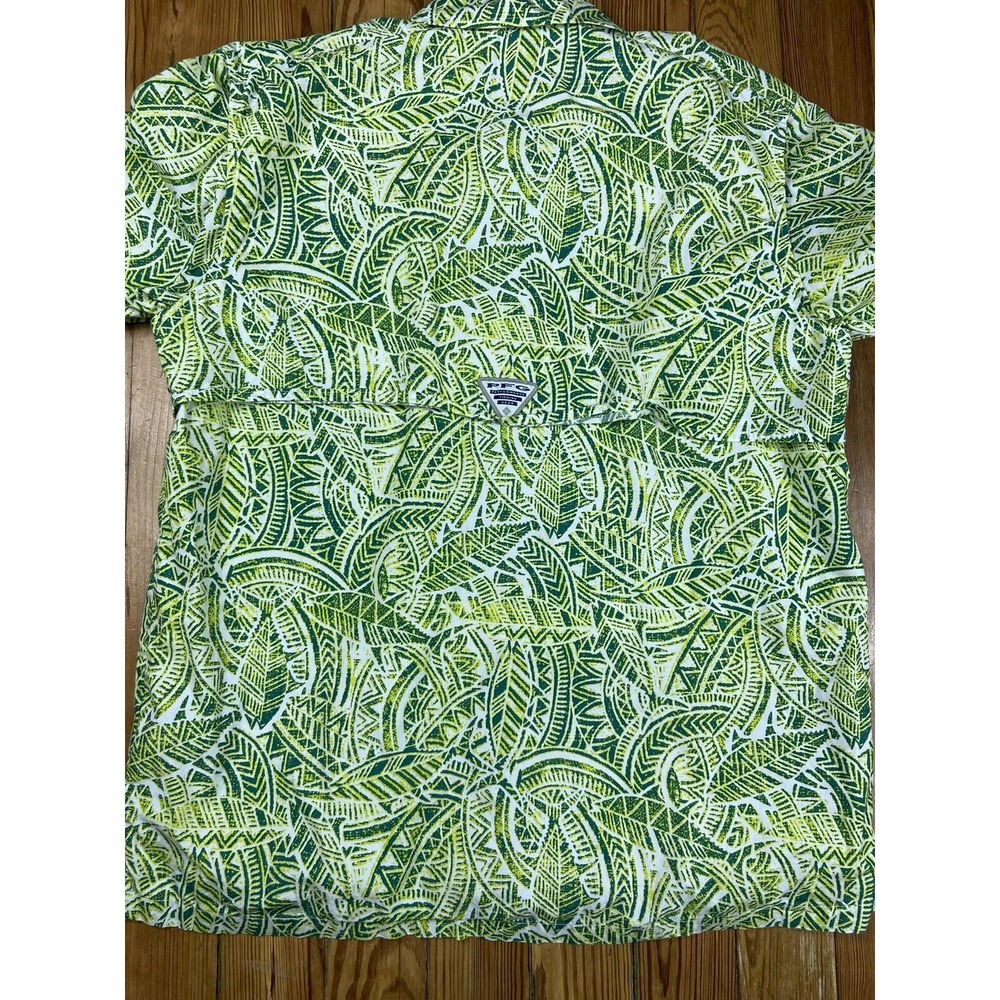columbia mens size medium pfg Green fish feather leaf‎ design shirt Short Sleeve - Picture 4 of 5
